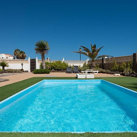 Homeforguest Apartment With Pool And Terrace 1 Min From The Beach Corralejo Exterior foto